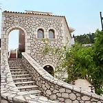 Hotel Averto Áyios Nikítas
