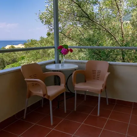 Szálloda Averto Áyios Nikítas